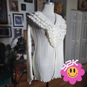 Blushe Impressions Ruffle Blouse Vintage Y2K Women's White Pearl V-Neck Cardigan